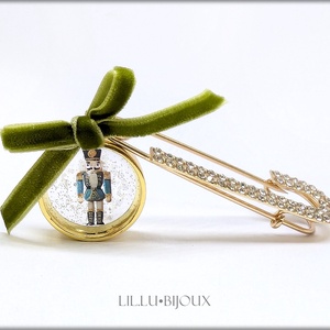 Ac de siguranta cu Spargatorul de nuci editie de Craciun LILLU BIJOUX, Craciun, Imbracaminte de Craciun, Confectionarea bijuteriilor, ARTYNOS