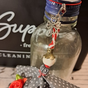 Martisor papusica unicat - bijuterii - mărțișor - Artynos.ro