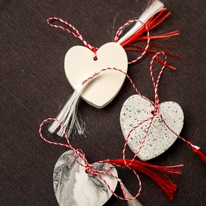 Martisor inima simpla sau casuta  - bijuterii - mărțișor - Artynos.ro