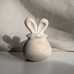 Decoratiune cutie in forma de iepure  - Artynos.ro