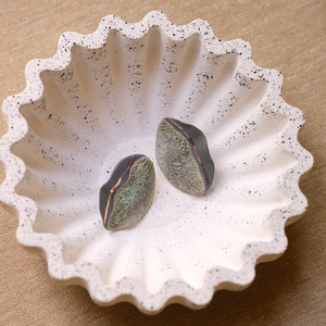 Bol cu margini in valuri  - casă & stil de viață - accesorii pentru decorat casa - decorațiuni de masă și decorațiuni pentru rafturi  - boluri din ceramică, boluri decorative - Artynos.ro