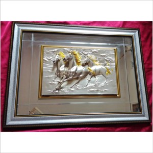 Relief ecvestru de culoare argintie din Italia  - arte vizuale și accesorii  - sculptură - statuie din metal - Artynos.ro