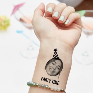Ziua de naștere tatuaj temporar negru și alb față cu imagine tatuaj lavabil -  - Artynos.ro