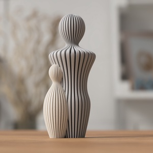 Statuie 3D a unui tata cu un copil - 3D apa szobor egy gyerekkel - Artynos.ro