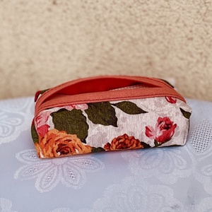 Suport pentru șervețele din pânză - genți și portofele - portofele, huse, suporturi - suport de batiste - Artynos.ro