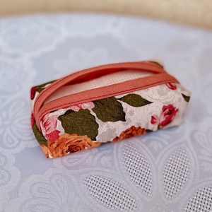 Suport pentru șervețele din pânză - genți și portofele - portofele, huse, suporturi - suport de batiste - Artynos.ro