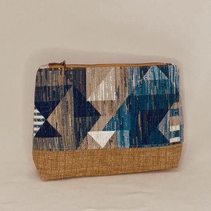 Nesessian A5 , Genti si portofele, Genti cosmetice, Cusatura, Batista cu fermoar, captusita cu bumbac, fabricata din in decorativ si panza din bumbac 100%, cu bu..., ARTYNOS