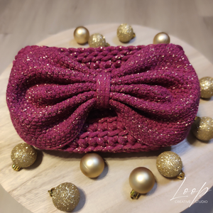 Geantă elegantă croșetată cu fundă  pentru ocazii festive - genți și portofele - genți de mână și umăr - genți de mână - Artynos.ro