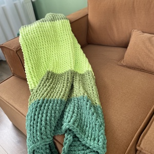 Cozy Blanket , Casa & Stil de viata, Textile de casa, Paturi, Impletitura, Aceasta patura este tricotata manual cu tehnica tricotatului cu degetele, din fire groase si moi, s..., ARTYNOS