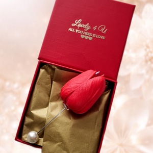 Broșă Handmade Lalea cu Perlă � Pin de Rever Feminin LOVELY 4 U - bijuterii - broșe - Artynos.ro