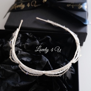 Coronita mireasa cu pietricele si cristale Swarovski  - accesorii nuntă - ornamente de păr de nuntă - accesorii păr nuntă - Artynos.ro