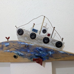 Balena albastra -  - Artynos.ro