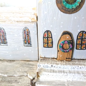 Casute cu biserica -  - Artynos.ro