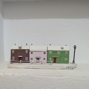 Casute inzapezite - Artynos.ro