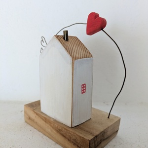 Casuta cu mesaj - arte vizuale și accesorii  - sculptură - statuie lemn - Artynos.ro