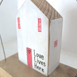 Casuta cu mesaj - arte vizuale și accesorii  - sculptură - statuie lemn - Artynos.ro