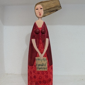 Soprana. Figurina din lemn - arte vizuale și accesorii  - sculptură - statuie lemn - Artynos.ro
