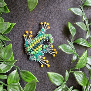 Brosa Broscuta, Bijuterii, Brose, Confectionarea bijuteriilor, Cusatura, ARTYNOS