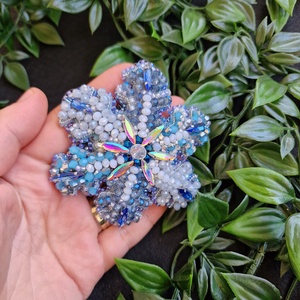 Brosa Fulg de Nea - bijuterii - broșe - Artynos.ro