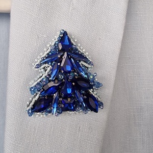 Brosa Bradut Albastru - bijuterii - broșe - Artynos.ro