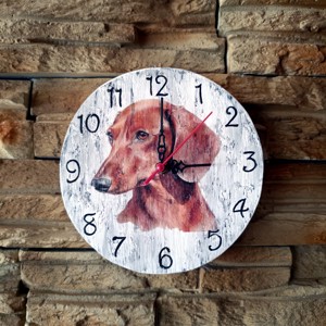 Ceas de perete din lemn în stil vintage cu câine dachshund maro -  - Artynos.ro