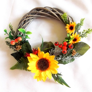 coronita decorata cu floarea soarelui 43082 - casă & stil de viață - accesorii pentru decorat casa - decorațiuni de pereți, decorațiuni suspendate - decorațiuni suspendate - Artynos.ro