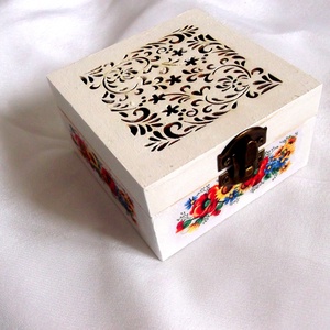 cutie lemn decorata 42691, Bijuterii, Suporturi bijuterii și cutie bijuterii, Cutii de bijuterii, Decoupage, transfer și tehnici șervețel, ARTYNOS