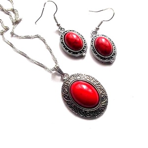 set howlite rosu 44780, Bijuterii, Seturi de bijuterii, Confecționarea bijuteriilor, ARTYNOS