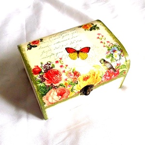 Cutie lemn decorata 32442, Casă & Stil de viață, Materiale de depozitare și sortare, Cutie depozitare, Decoupage, transfer și tehnici șervețel, ARTYNOS