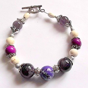 bratara ametist si howlite 32151, Bijuterii, Brățări, Brățară cu mărgele, Confecționarea bijuteriilor, ARTYNOS