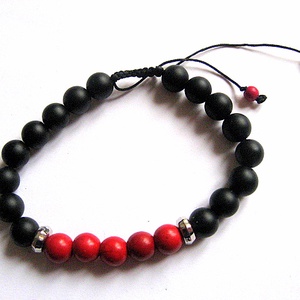 bratara unisex onix si howlite rosu 30172 - Artynos.ro
