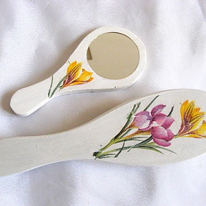 set perie de par si oglinda 29502, Casă & Stil de viață, Accesorii pentru decorat casa, Oglinzi perete, oglinzi decor, Decoupage, transfer și tehnici șervețel, ARTYNOS