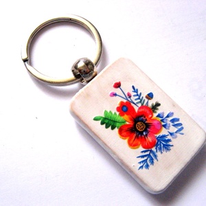breloc cu flori - Artynos.ro