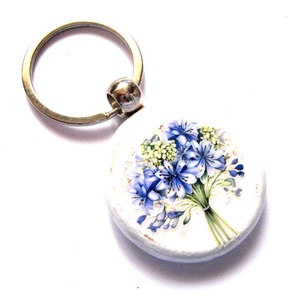 breloc pe lemn 51200 - Artynos.ro