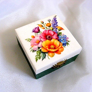 Cutie din lemn decorata 51403 - Artynos.ro