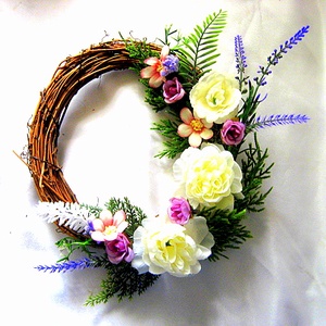 coronita decorata cu flori artificuale 52619 - casă & stil de viață - decorațiuni de casă - accesorii florale - coronițe decor - Artynos.ro