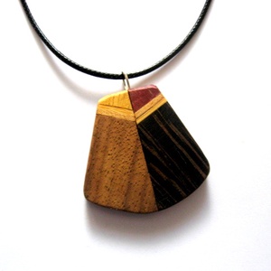 pandantiv lemn artar, ,purple wood.nuc si wenge 52638 - Artynos.ro