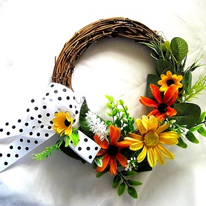 coronita decorata cu flori artificuale 52613 - casă & stil de viață - decorațiuni de casă - accesorii florale - coronițe decor - Artynos.ro