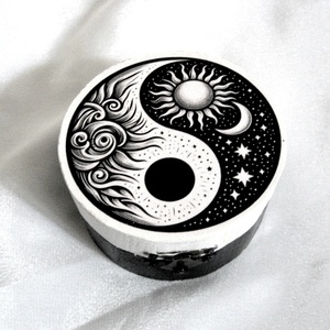 Cutie din lemn cu simbol Yin Yang 52732 - Artynos.ro