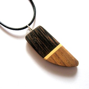 pandantiv lemn artar canadian . ,purple wood.nuc si wenge 52663 - bijuterii - coliere - pandative - Artynos.ro