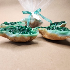 Lumânări Mărturii Handmade Geode de Smarald - casă & stil de viață - lumânări, parfumuri, arome - săculeți parfumați - Artynos.ro