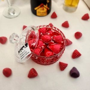 Bonboniera cu Căpșuni si Zmeura  - accessorii și unelte - materie primă mixtă - lumânare - Artynos.ro