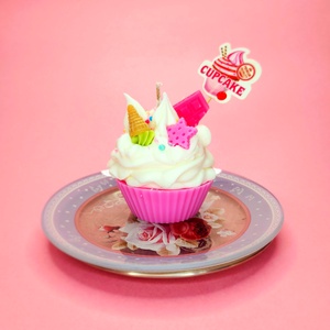 Lumanare Pink Cupcake Delight , Casa & Stil de viata, Lumanari, parfumuri, arome, Lumanari artizanale, Lumanare si fabricarea lumanarilor, ARTYNOS