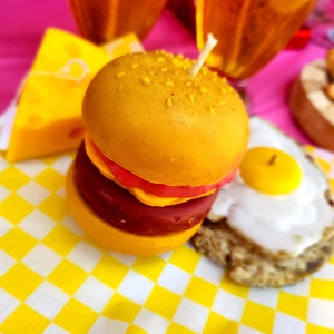 Lumanare Hamburger, The Real Deal - Artynos.ro