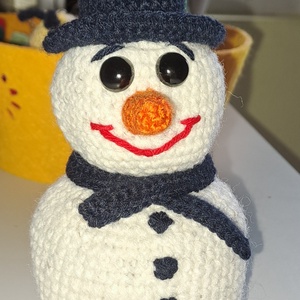 Om de zapada - Artynos.ro