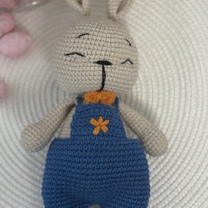 Iepuraș croșetat handmade � Lunahandmade - jucării și echipamente pentru copii - plușuri - iepure de pluș - Artynos.ro