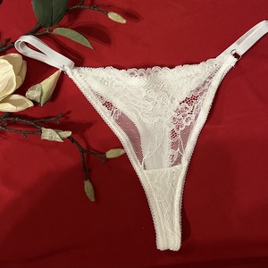 Chilot Thong - îmbrăcăminte și modă - haine damă - costume de baie și lenjerie de corp - Artynos.ro