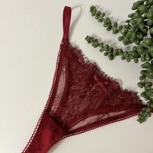 Chilot Thong, Imbracaminte si moda, Haine dama, Costume de baie si lenjerie de corp, Cusatura, ARTYNOS