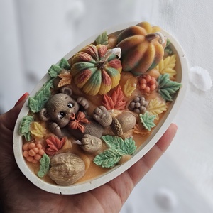 Lumânare The bear's forest - casă & stil de viață - lumânări, parfumuri, arome - lumânări artizanale - Artynos.ro