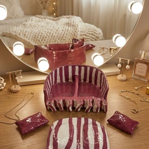 Cutiuță de Bijuterii Handmade în Formă de Canapea , Decor Unicat din Lut  - bijuterii - suporturi și cutii de bijuterii - cutii de bijuterii - Artynos.ro